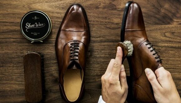 Ketahui 3 Semir Sepatu Kulit Pria Terbaik